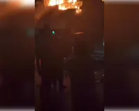 बिरहाना रोड मार्केट में भीषण आग