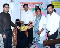 बच्चा तथा गर्भवती महिला जांच एवं टीकाकरण से छूटना नही चाहिए - जिलाधिकारी