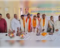 विकास की मुख्यधारा से जुड़कर कार्य करेंगे सभासद : दीपक मौर्य