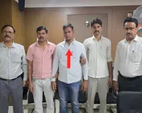2 लाख के लिए 150 किमी ‘दौड़ते’ आया सब इंजीनियर व उसका साथी, लोकायुक्त ने पकड़ा