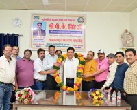 इफको फूलपुर में इकाई प्रमुख का प्रोन्नति होने पर अधिकारी संघ द्वारा  सम्मान समारोह