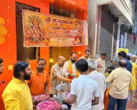 पडरौना महावीरी मंदिर में भव्य भंडारा, हजारों श्रद्धालुओं ने लिया प्रसाद