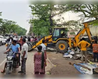 अवैध अतिक्रमण पर चला नगरपालिका का बुलडोजर जाम से मिलेगी मुक्ति