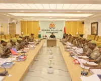 पुलिस अधीक्षक सोनभद्र द्वारा पैरोकारों के साथ समीक्षा बैठक