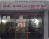 जिले के चर्चित श्रीराम गैस एजेन्सी पर गैस को लेकर काला बाजारी का आरोप