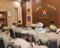 पुलिस अधीक्षक सोनभद्र द्वारा थाना रॉबर्ट्सगंज पर अर्दली रूम आयोजित, लंबित विवेचनाओं, जनशिकायतों, महिला अपराध व सड़क सुरक्षा (ZFD) की गहन समीक्षा