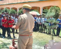 आगजनी से काबू पाने को लेकर दी गई जागरूकता, बताए गए गुर