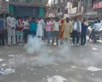 सम्राट चौधरी के सीएम बनने पर पडरौना में जश्न, आतिशबाजी और मिठाई बांटकर जताई खुशी