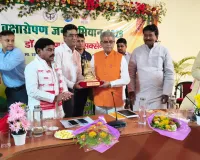 राज्य मंत्री ( स्वतंत्र प्रभार) ने किया वृक्षारोपण जन अभियान की समीक्षा,  दिए सख्त निर्देश