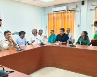 प्रभारी राज्य मंत्री (स्वतंत्र प्रभार) ने किया सर्किट हाउस में जनप्रतिनिधियों व अधिकारियों संग समीक्षा बैठक,   संबंधितो को दिये सख्त  निर्देश