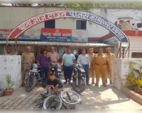 चोरी के 04 अभियुक्त गिरफ्तार, 03 बाइक व कटी हुई मोटरसाइकिल के पुर्जे बरामद