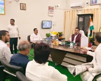 व्यापारिक संगठनों के  प्रतिनिधियों संग जिलाधिकारी ने  किया बैठक, दिये सख्त निर्देश