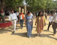 परीक्षा के तीसरे दिन डीएम ने विभिन्न परीक्षा केंद्रों का किया औचक निरीक्षण, पारदर्शिता व सुचारु व्यवस्थाओं के दिए निर्देश