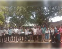 विद्यालय के मेधावियों को किया गया सम्मानित