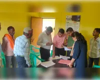 मोहनलालगंज में फार्मर रजिस्ट्री सत्यापन पर प्रशासन सख्त, एसडीएम का औचक निरीक्षण