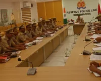 लंबित विवेचनाओं व IGRS शिकायतों के त्वरित निस्तारण हेतु पुलिस अधीक्षक द्वारा चौकी प्रभारियों के साथ समीक्षा गोष्ठी आयोजित