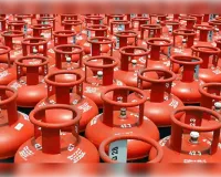 देश को महंगाई का झटका, कमर्शियल LPG की कीमतों में ₹195.5 की बढ़ोतरी