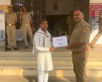 एक साल बाद पीड़ित को वापस मिले 7500 रुपये, पुलिस की सक्रियता से मिली राहत