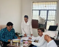 गेंहू खरीद मे शिथिलता बरतने वाले केन्द्र प्रभारी हटाये जाएँगे - देवेंद्र कुमार सिंह