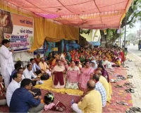 पांच माह से भूखी हैं सेविका-सहायिका मानदेय