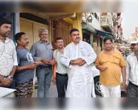 आओ हम सब मिलकर पशु पक्षियों को दाना पानी दे