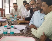 संपूर्ण समाधान दिवस में अधिवक्ताओं ने सौंपा ज्ञापन, सड़क निर्माण में अनियमितताओं का आरोप