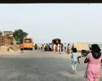 गंगा स्नान के दौरान दर्दनाक हादसा: दो प्रतियोगी छात्र डूबे, एक का शव मिला, दूसरे की तलाश जारी।