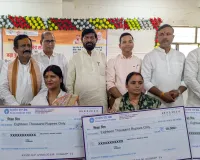 मानदेय वृद्धि पर शिक्षा मित्रों का भव्य सम्मान समारोह