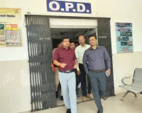 किशनपुर सीएचसी का डीएम ने किया औचक निरीक्षण, गंदगी पर जताई नाराजगी