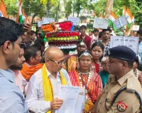 फर्जी जाति प्रमाण पत्र के खिलाफ थारू समाज का हल्ला बोल