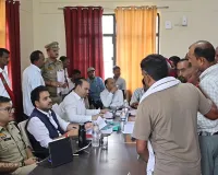 सम्पूर्ण समाधान दिवस पर घोरावल में जिलाधिकारी एवं पुलिस अधीक्षक ने सुनीं जन समस्याएं, दिये आवश्यक दिशा निर्देश
