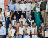 कैंब्रिज हाईस्कूल एण्ड काॅलेज शंकरगढ़ की जिले में तृतीय स्थान प्राप्त
