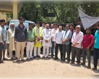 हाईटेंशन लाइन घरों से सटाकर बिछाने पर कांग्रेस जिलाध्यक्ष ने डीएम से की शिकायत