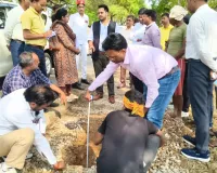 जिलाधिकारी चर्चित गोंड ने किया विकास कार्यों का औचक निरीक्षण,  दिये गुणवत्ता व समयबद्धता पर  जोर
