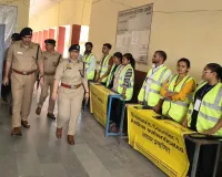 एडीजी जोन अनुपम कुलश्रेष्ठ ने  उरई में परीक्षा केंद्रों का किया निरीक्षण 
