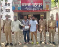 घूरपुर पुलिस ने तीन शातिर अभियुक्तों को दबोचा, अवैध पिस्टल व कार बरामद।