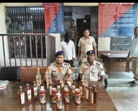 मसौढ़ी पुलिस की बड़ी कार्रवाई, 10.375 लीटर विदेशी शराब के साथ तस्कर गिरफ्तार