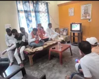 भाजपा कार्यकर्ताओं ने प्रधानमंत्री मोदी का ‘मन की बात’ कार्यक्रम मे हिस्सा लिए।