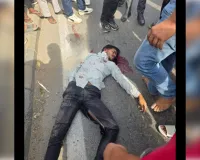 छतनाग रोड पर दर्दनाक सड़क हादसा: सड़क पार कर रहे युवक की मौत, बाइक सवार गंभीर रूप से घायल।