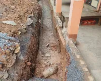 कोन में नाली निर्माण कार्य में भारी अनियमितता का आरोप, स्थानीय लोगों में आक्रोश