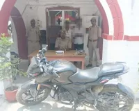 रौतापार फायरिंग कांड में बड़ी कार्रवाई: पुलिस कस्टडी रिमांड पर लेकर आरोपियों से बरामद की गई पिस्टल और बाइक