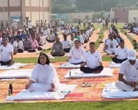जनपद बस्ती, 12 वें अंतरराष्ट्रीय योग दिवस का मुख्य कार्यक्रम अमर शहीद सत्यवान सिंह स्पोर्ट्स स्टेडियम में आयोजित किया गया।