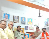 डॉ. श्यामा प्रसाद मुखर्जी के बलिदान दिवस पर नैनी में श्रद्धांजलि अर्पित ।