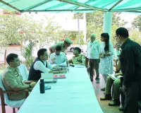 जिलाधिकारी  एवं पुलिस अधीक्षक  ने थाना चोपन पर सुनी जनसमस्याएं, जनपद के समस्त थानों पर आयोजित हुआ थाना समाधान दिवस