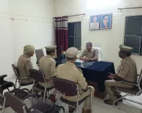 क्षेत्राधिकारी ओबरा  ने किया  हाथीनाला थाना का आकस्मिक निरीक्षण, विवेचकों को ई-साक्ष्य ऐप के प्रभावी उपयोग हेतु किया गया जागरूक
