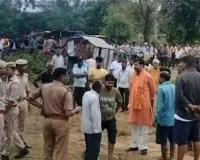 वाल्टरगंज के महदेव गांव मे तालाब मे उतराता मिला किशोर का शव