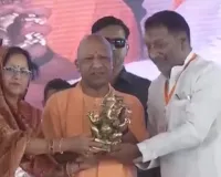 बरांव में नपं अध्यक्ष ने मुख्यमंत्री से मिलकर सौंपा विकास का मांगपत्र 