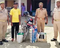 नेपाल ले जाते कोल्डड्रिंक व मोटर साइकिल तथा अभियुक्त को पुलिस ने पकड़ा