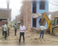 सरकारी जमीन पर चला बुलडोजर, मामा-भांजा तालाब व डांडी में हटाया गया अवैध कब्जा