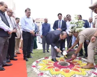 मुख्य न्यायमूर्ति उच्च न्यायालय इलाहाबाद ने अन्य न्यायमूर्तिगणों के साथ उच्च न्यायालय परिसर में पौधे का किया रोपण।